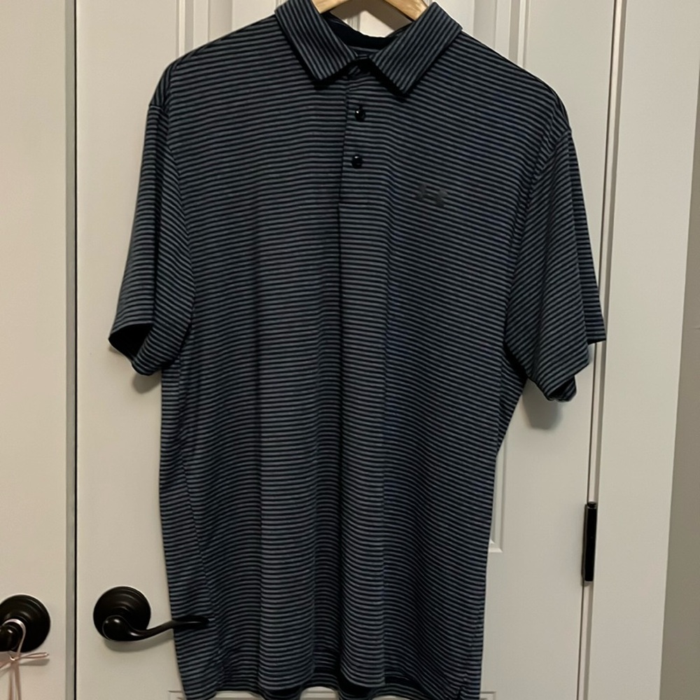 Men’s XL under Armour dri fit polo- VERY GOOD CONDITION